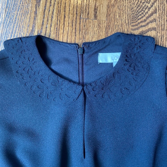 LOFT Capped Sleeve Shift Dress - Picture 3 of 13